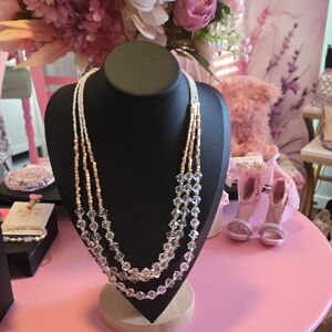 Chic White Multi-Strand Beaded High Quality Glass No Fade Necklace New With Box